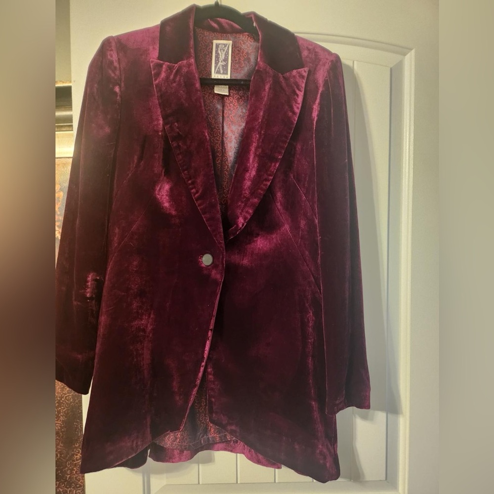 Zelda Velvet Jacket/Blazer